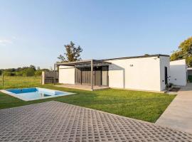 Entreverdes Casa Orquídea 1 Arroyo Leyes, hotel a Isla del Rincón