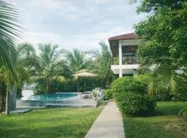 Ashansa Lagoon Resort