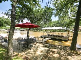 Papas Lakefront Hideaway, hotel em Chico