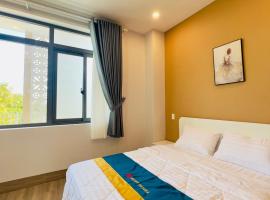 Ruby Hotel, hotel di Phước Lai