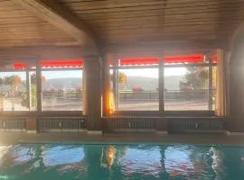 Apartment Kennys Bergblick Pool Sauna Tennis