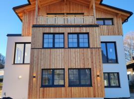 Villa Barta am See: Traunkirchen şehrinde bir otel