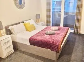 Ashford Retreat - 2 Bedroom 2 Bath great for families, business or contractor stays wt parking