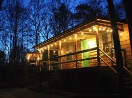 OH DEER Studio Wooded Twin Cabin HotTub TV Wifi