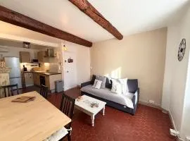 Appartement avec vue sur mer au cœur de Bandol