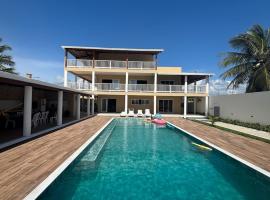 Casa Gahulu Luxury House on the Beach with a View，Atalaia的飯店