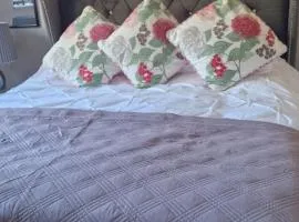 Stunning Fir Trees Corner 3 bedroom detached Executive house with free drive way parking for 2 vehicles 1 mile from M5 dogs welcome