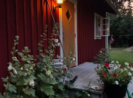 Lantligt sommarställe med närhet till Byrum & Böda, hotel i Löttorp