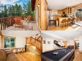 Park City Chalet Near 7 Ski Resorts, Mountain Views, Game Room, 4 Balconies!, hotel a Park City