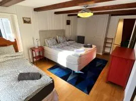 Avenue 15 Boudry Suites