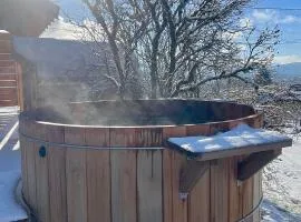 Cocon d'hiver dans le Jura - Option spa - Gîte cosy chez Ô JurassiK