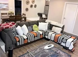 Spacious 2BR APT in Cliff Road & Queensway close to China Town, Mississauga