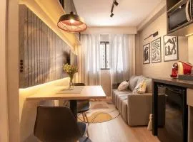 Apartamento novo e completo com garagem, no centro de Curitiba
