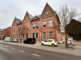 Spacious 3-Floor Holiday Home for 8 Guests，布雷的飯店