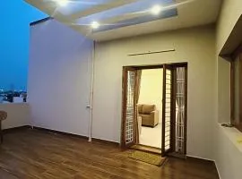 Beautiful Spacious flat in Chennai Ambattur -lake view