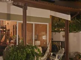 Seu cantinho a dois passos da Praia