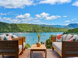 Relax & Enjoy the Waikawa Bay Views, hotel a Waikawa