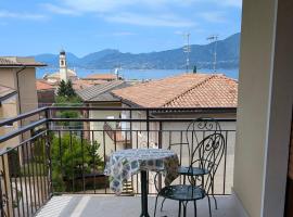 Apartment with great views on Lake Garda, hotel in Torri del Benaco