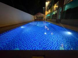 Healing Home And Hostel Auroville, hotel a Pondicherry