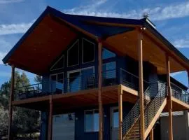 The Wandering Doe Readers Retreat with Hot Tub