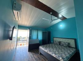 Rudraksh Hotel and restaurant, Hotel in Amgarhi