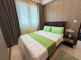 Tri-Zen Colombo 2 - 38th Floor Luxury Apartment with City Skyline Views & Rooftop Pool