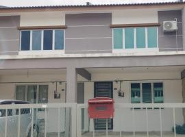Lilly Grove Homestay, cottage in Kampong Ayer Melintas Besar