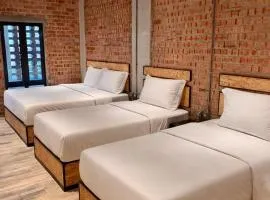 Brick Box Family Hotel Ipoh