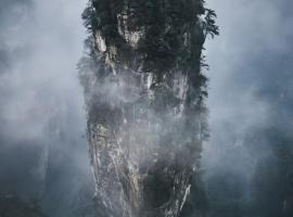 PeakMist Retreat Inside ZhangJiaJie Forest Park, hotel v destinaci Čang-ťia-ťie