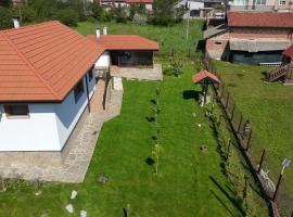 Къща за гости На Мечка, hotel a Oborishte