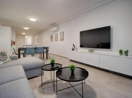 New 3 Bedroom Family Apartment with Terrace