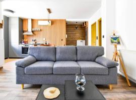 2 Apartments, 2 Parking - Sleeps 8 - Quiet Central, hotel in Sofia