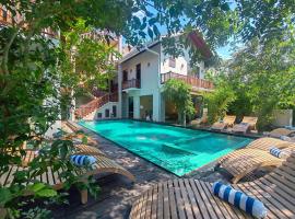 Aura By Epic Collection, hotel in Mirissa