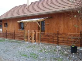 Gîte A l'orée des bois, hotel v destinaci Saint-Robert