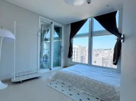 KK HOUSE Cozy Apartment near Hongdae