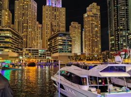 New Horizon 2 Bedroom LUXURY APARTMENT JBR MARINA, hostal en Dub&aacute;i