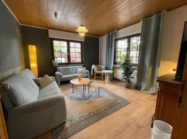 Ganzes Haus I Teams I Monteure I 4 Einzelzimmer I 2 Doppelzimmer I 2025 renoviert I Smart TV I Garten I 3 Bäder
