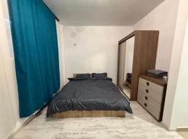 35 bis Tineretului Street, building 2, hotel a Chiajna