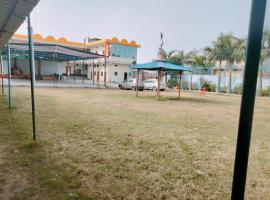 Milan Resort, hotel em Karwi