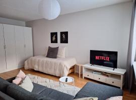 Ihana kaksio lähellä luontoa!, hotel in Tampere