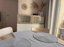 Apartament Przy Palmiarni, hotel din Wałbrzych