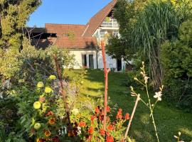 Zauberhafte Ferienwohnung in Idyllischer Lage, Hotel in Mitterdorf an der Raab