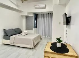 J&J Studio Unit in front of US Embassy