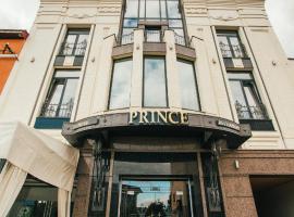 Prince, hotel di Khust
