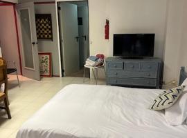 Apartamento privado 7p, hotel v mestu Sabadell