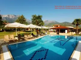 Ariadni Hotel Bungalows