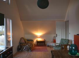 Agapé Gîte, Hotel in Saint-Martin-de-Nigelles
