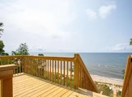 Hummingbird Beach House-Family Friendly