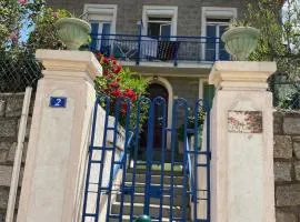Appartement plein centre avec jardin de 40m2 près des plages