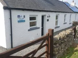 RAWSON COTTAGE LOVELY 2 BEDROOM SEMI RURAL